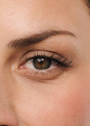 First Love, båret på øjet